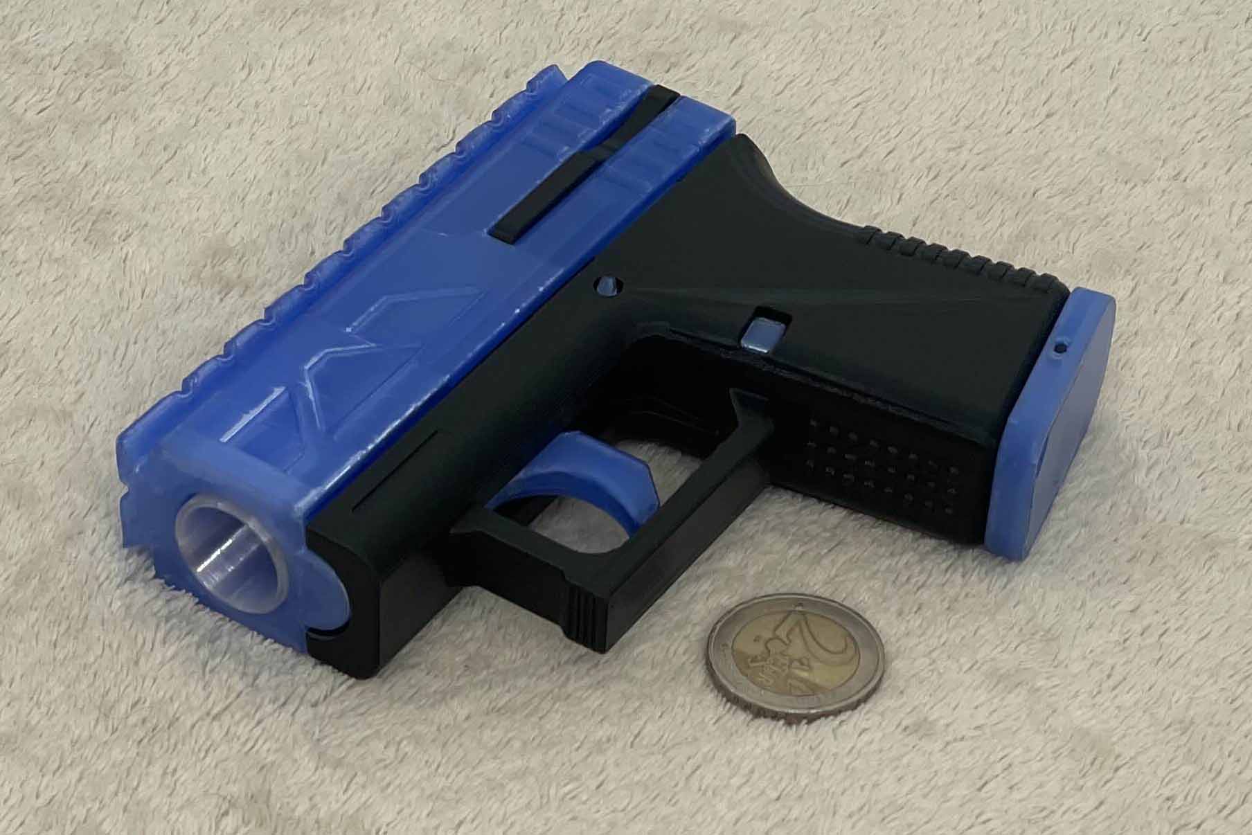 Funkčný plastový model zbrane / pištole