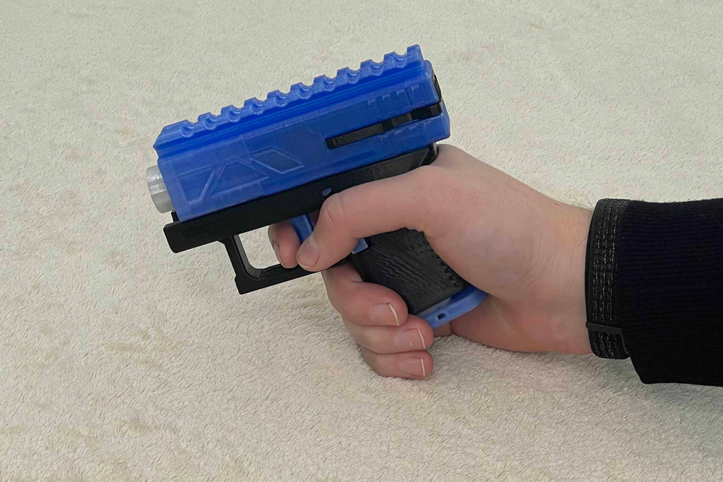 Funkčný plastový model zbrane / pištole